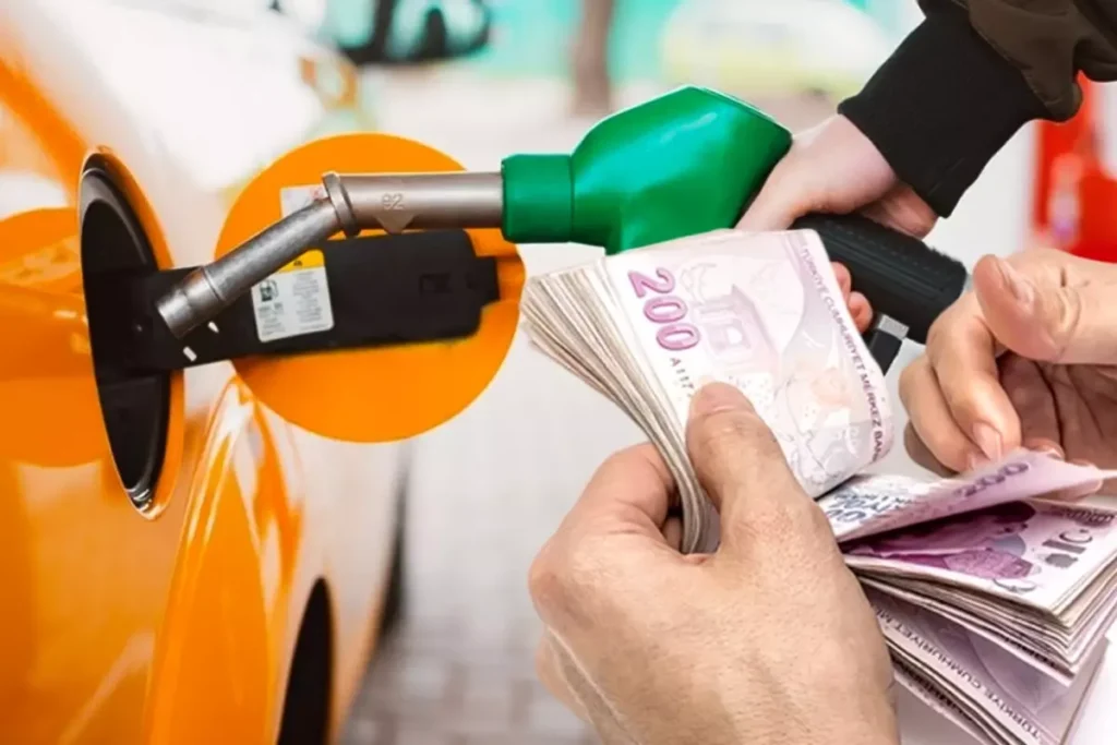 Geçerli görselin alternatif metni yok. Dosya adı: motorine-dev-zam-geliyor-19008188_7440_amp.webp